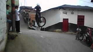 preview picture of video 'Downhill urbano - Yarumal'