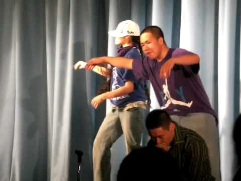 Dustin and Pete BeatBoxing during a slight intermission (OBHS Asian Show 2009)