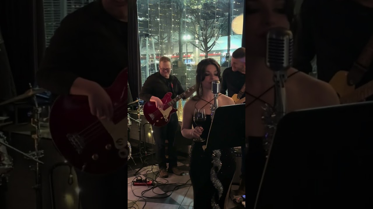 Promotional video thumbnail 1 for Vanessa Ralls and The Berries