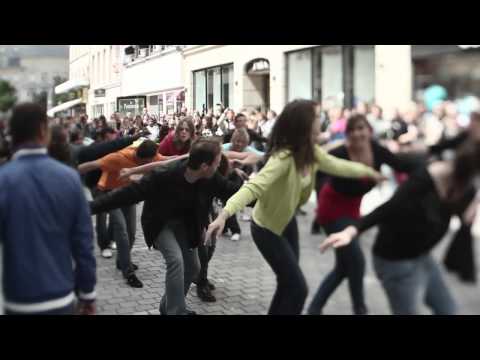Flashmob Caen 18 juin 2011 I gotta feeling - Black Eyed Peas