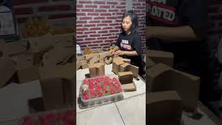 Download lagu Snack box containing bikang, steamed dumplings, spring rolls mp3 Download lagu Snack box containing bikang, steamed dumplings, spring rolls mp3