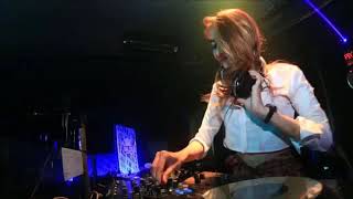 Download lagu DJ BREAKBEAT LOUNGE GOLDEN CROWN PARTY FULL BASS🔥🔥🔥🔥 mp3