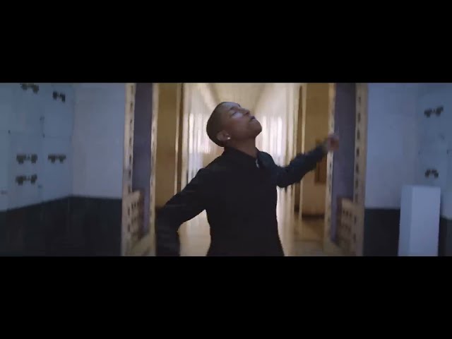 Video zu 'Happy' ansehen