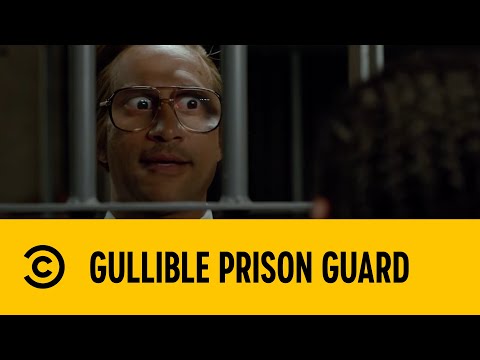 Gullible Prison Guard | Key & Peele | Comedy Central Africa