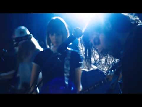 Vaadat Charigim with REO - Hashiamum Shokea [Live in Tel Aviv]