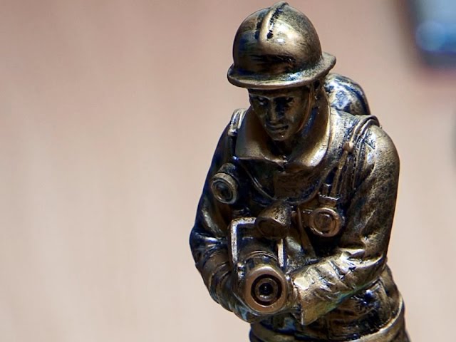 Наградили за спасение детей