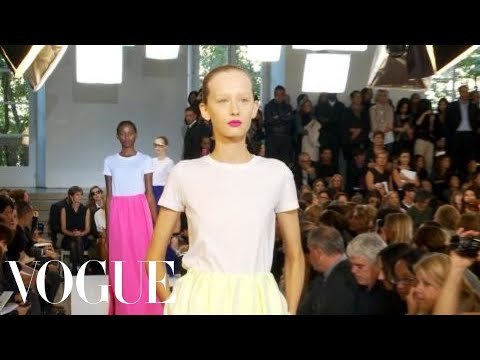 Fashion Show - Jil Sander: Spring 2011 Ready-to-Wear