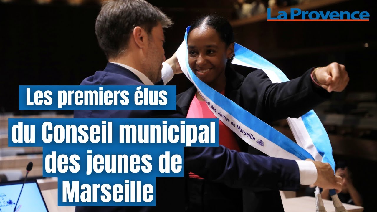 32 Marseillais deviennent les premiers élus du conseil municipal des jeunes