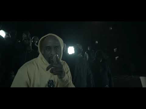 R.E.D.K. // PAS COMME EUX