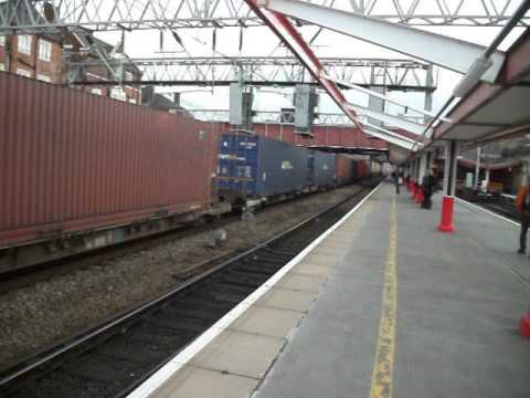 DB Schenker 92017 passing through Crewe working 4M22 3rd December 2011