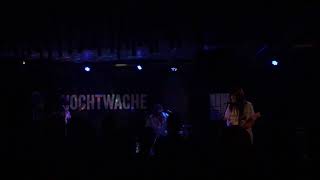 The Coathangers - Captains Dead (live)