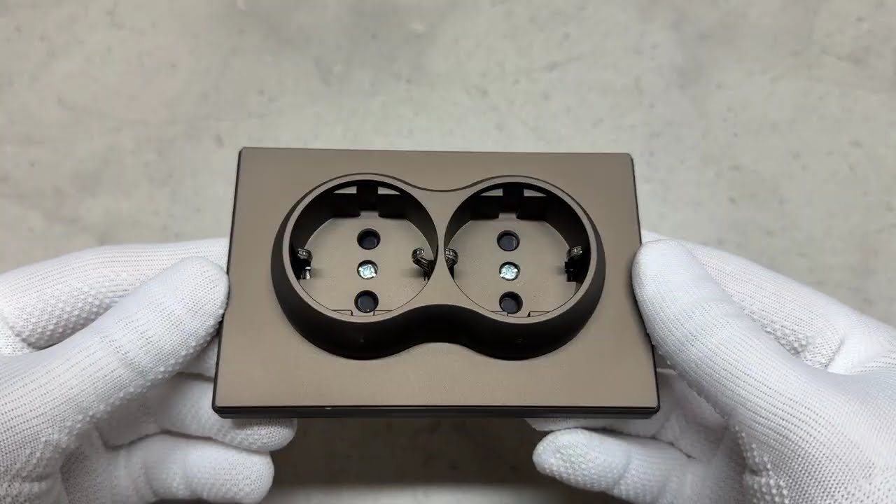 Розетка подвійна із заземленням мокко VIDEX NOTA (VF-NT-SK2G-BR)