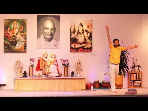 Spezialstunde  "Sukshma Vyayama - Yoga der Energie"  - Yoga Vidya Ashram Live - 9:15 Uhr 11.01.2022