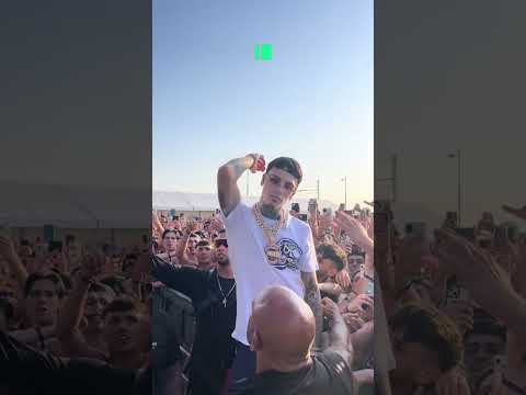 A LUAR La L le falló el mic… y el público lo cantó TODO 🔥🎤