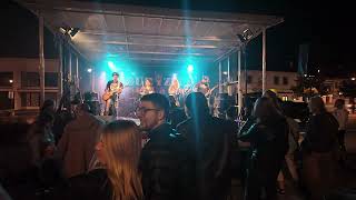 Video Houbyzle rock - To snad není pravda (živě, náměstí Brandýs n.L. 