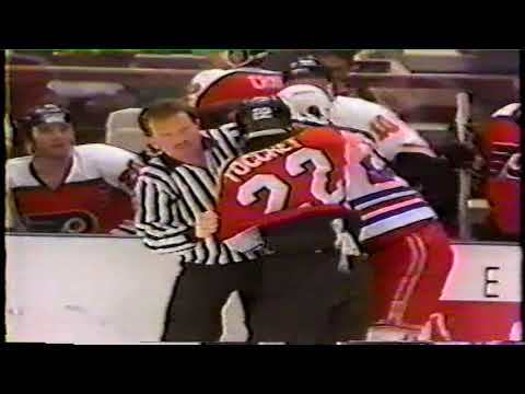 Rick Tocchet vs Michel Petit (rough) - Feb 22, 1989