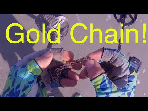 Gold Chain Metal Detecting on the Beach All Live Digs