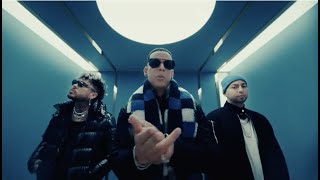 Kadr z teledysku LA HORA Y EL DÍA tekst piosenki Daddy Yankee