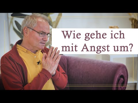 "Frag den Yogi" mit Sukadev Bretz// Wie gehe ich mit Angst um?// Yoga Vidya Ashram