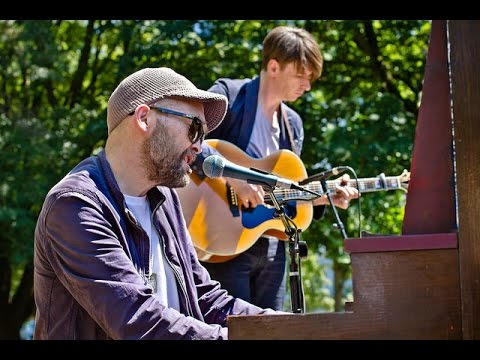 Ben Watt and Bernard Butler - Spring (Live on KEXP)