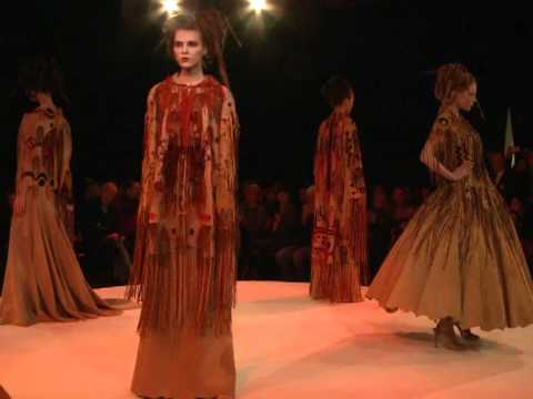 Défilé Couture Printemps/Eté 2011 de Frank Sorbier avec interview exclusive.