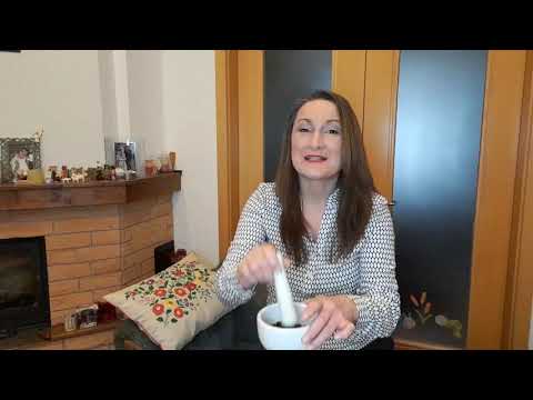 Itt a farsang, áll a bál