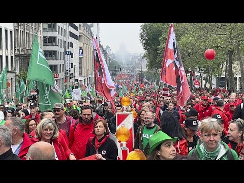 Environ 20.000 personnes ont manifesté lundi à Bruxelles contre le dumping social