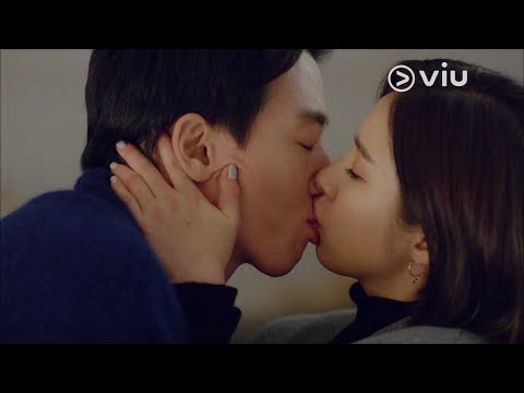 BLACK KNIGHT: THE MAN WHO GUARDS ME 흑기사 Ep 9: Kim Rae Won & Shin Se Kyung's Hot Kiss [ENG]