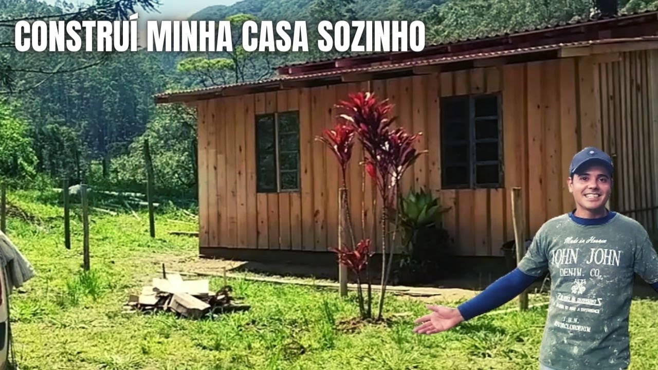 CONSTRUÍ SOZINHO MINHA CASA SIMPLES DE MADEIRA NO SÍTIO. TIMELAPSE