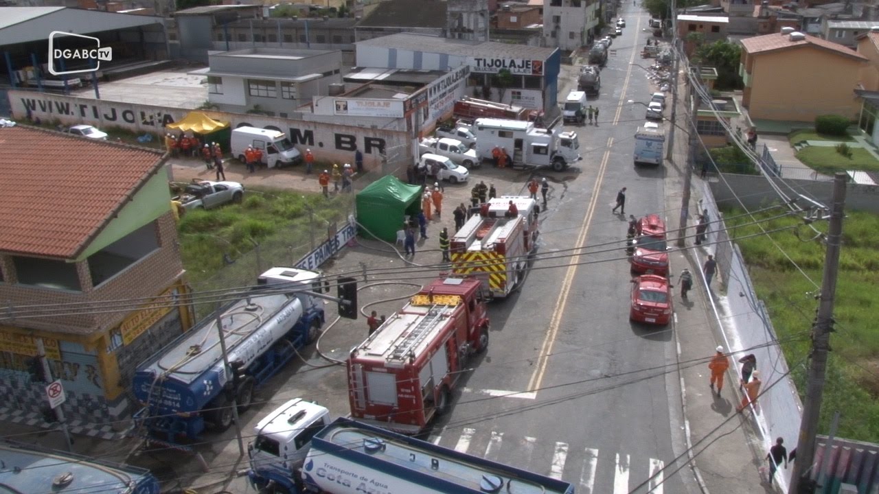 DGABC TV: confira em imagens o processo de reparação do duto