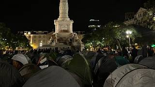 El desalojo de la acampada por la vivienda en Lisboa deja 2 heridos y 50 detenidos