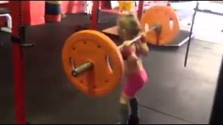 Great squat form by kid!