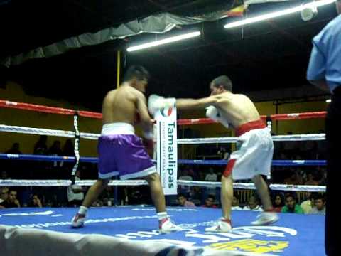 Christian de la Cruz vs Carlos Hernandez