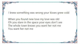 Kitty Wells - You Want Her Not Me Lyrics