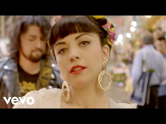 Видео Произношение Mon laferte в Английский