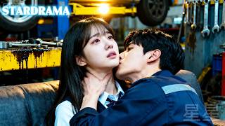 모두 그녀가 가난한 정비공과 결혼했다고 생각했지만, 그는 구그룹의 막강한 회장이었다!