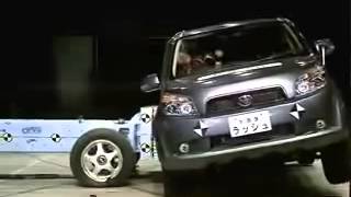 Download lagu Video Daihatsu Terios ~ Crash Test 2007 Daihatsu Terios   Toyota Rush Side JNCAP mp3