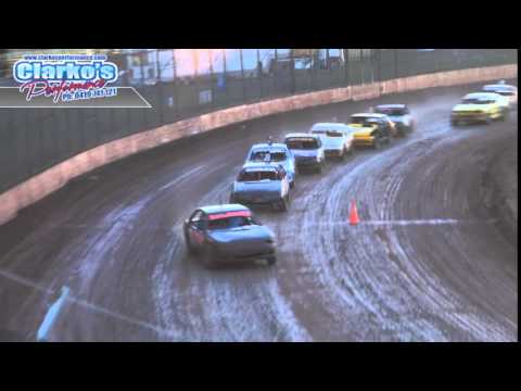 Modified Sedans - Heat 3 - Kingaroy Speedway - 05.04.14