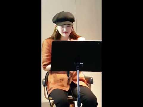 180712 민서 - Is Who @ 미스틱엔터테이먼트 리슨 스테이지