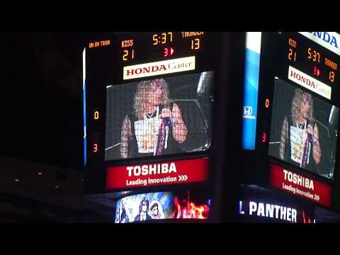 STEEL PANTHER THE BURDEN OF BEING WONDERFUL HONDA CENTER LA KISS 4/5/2014