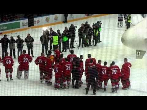 LHC-Olten Finale LNB - remise médailles et chant pour Ronny Keller