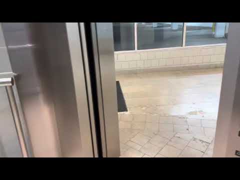 HUGE Montgomery Scenic Elevators @ Circle Center Mall Indianapolis, IN