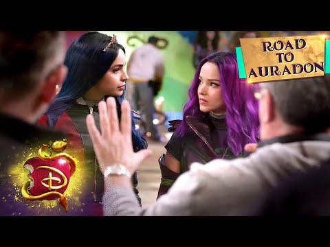 First Day on Set 📽️ | Road to Auradon | Descendants 3