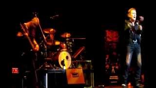 RED DRESS - ALVIN STARDUST ST DAVIDS HALL CARDIFF 2012