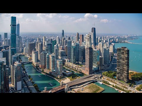 Tour the swimming pools at 14 Streeterville apartment towers Tour the swimming pools at 14 Streeterville apartment towers
