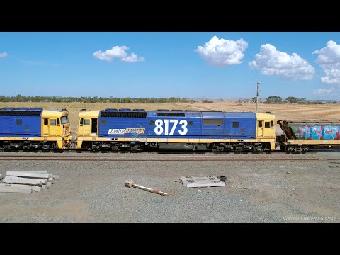7736V Pacific National Grain Train Passing Through Gheringhap Loop (17/3/2024) - PoathTV Railways