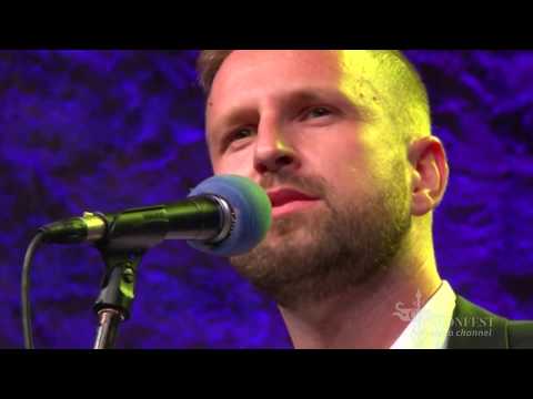 AKO JUTRA OČI NE OTPREN - Mauro Staraj