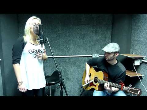 Lorraine Hall Live Cover of Loreen's 