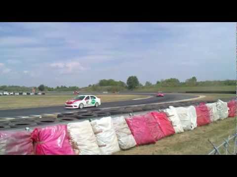 HD : Tor Poznań 29.05.2011 D4 CEZ + WSMP do 2000ccm : zakręt