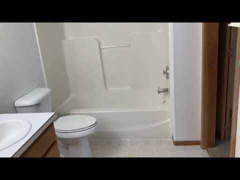 Spacious 3-bedroom/1 bath duplex in Albany! property video
